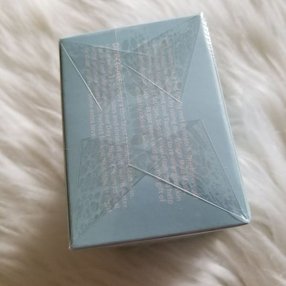 GLOW ON 5THREFRESH + RESET Brightening Mud Mask - Picture 6 of 6